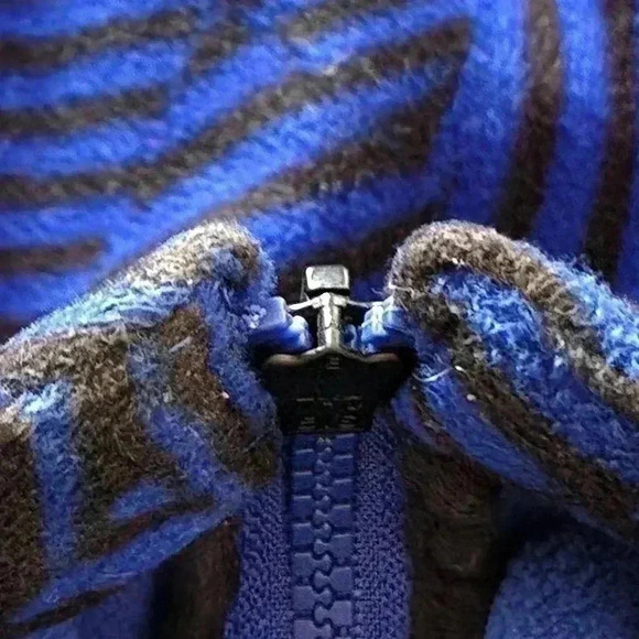 Bench Women’s L Fleece Hoodie Full Zip Black Blue Striped Activewear Athleisure - Picture 12 of 14